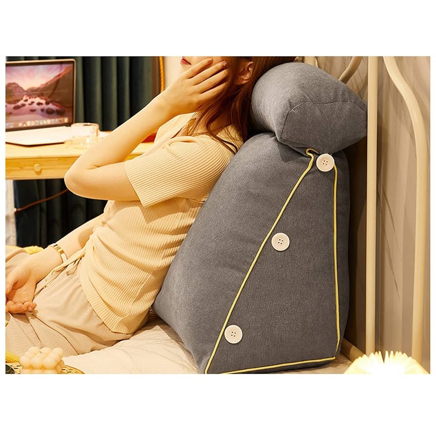 Amazon｜三角クッション 三角枕 45*22*50B クッション 腰枕 背もたれ